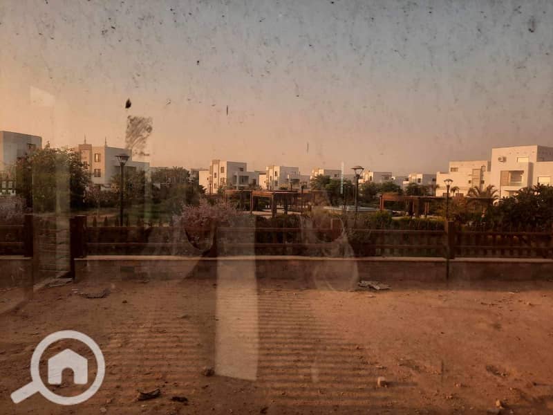 11 WhatsApp Image 2024-10-12 at 11.40. 11_a0318409. jpg