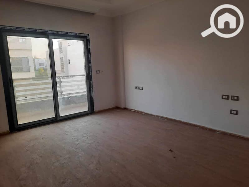 15 WhatsApp Image 2024-10-12 at 11.40. 12_c85f6dc7. jpg