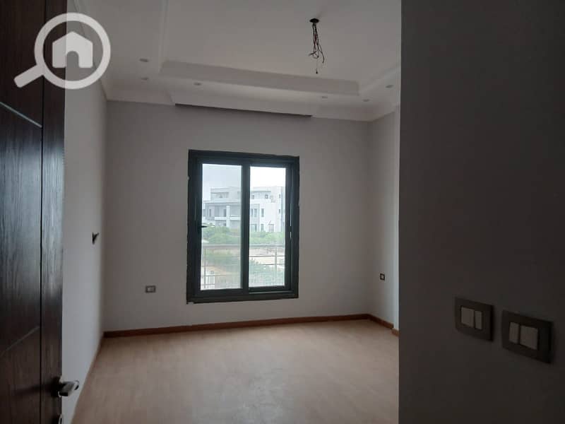 9 WhatsApp Image 2025-10-11 at 13.57. 11_146c905b. jpg