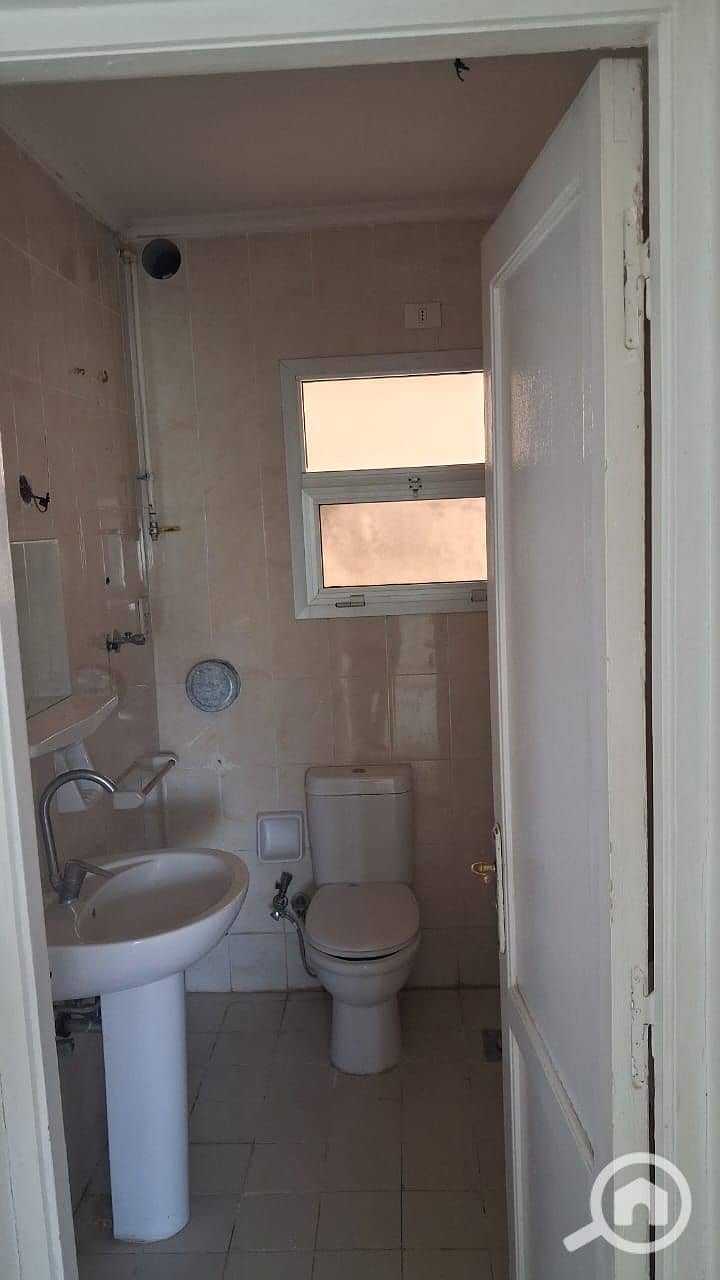 7 e5c7e86e-5e15-480d-bc04-1579fe78dd37. jpeg