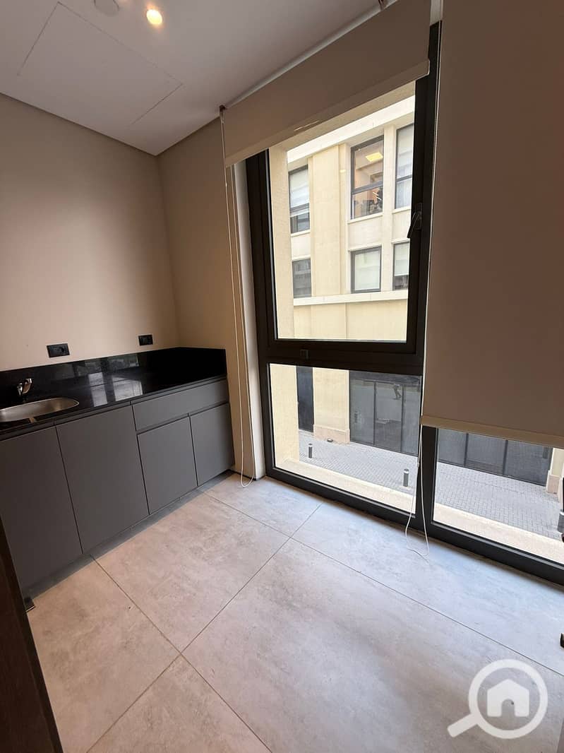 4 WhatsApp Image 2025-11-16 at 1.37. 18 PM (1). jpeg