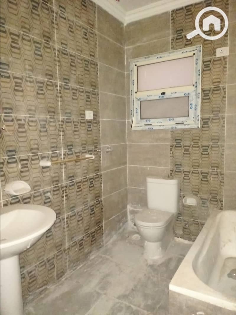 6 WhatsApp Image 2025-09-18 at 12.26. 57_6e90622f. jpg