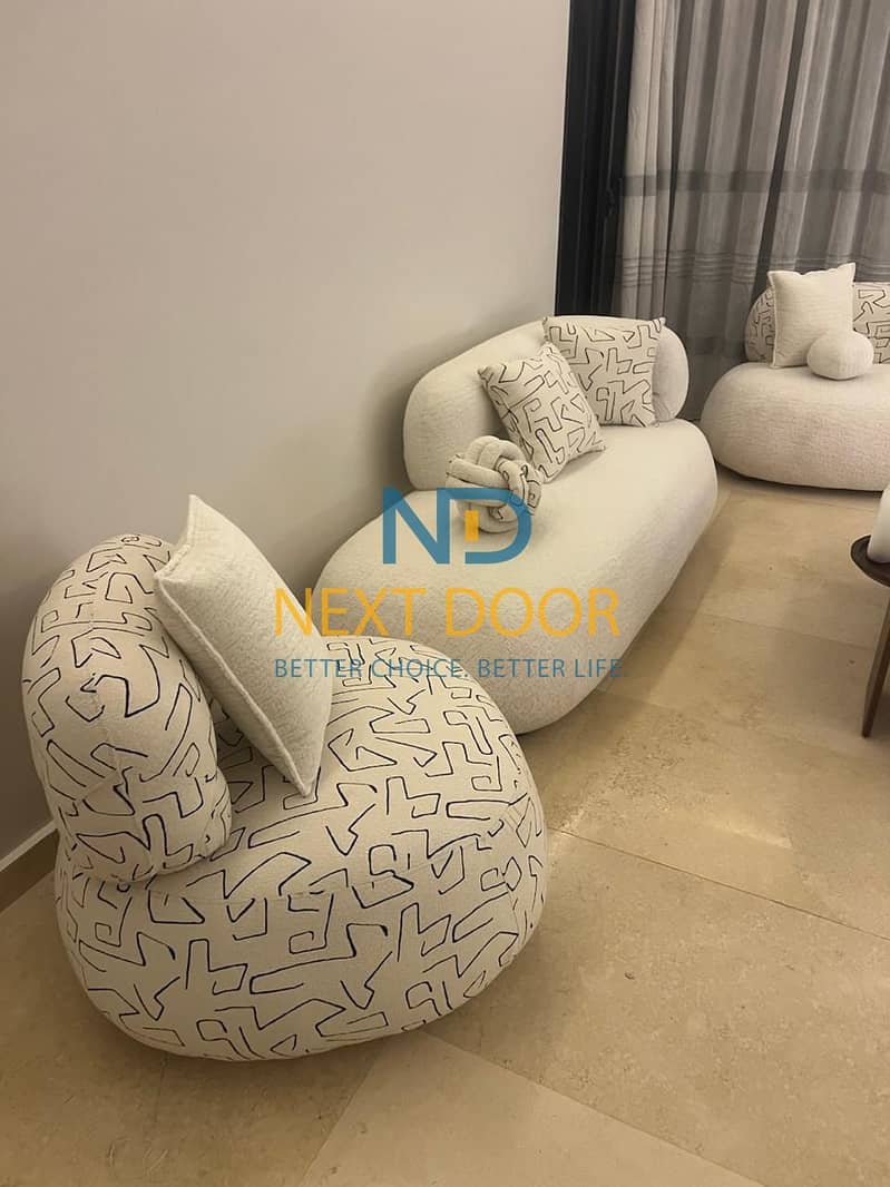 8 692459886909a_3. jpg