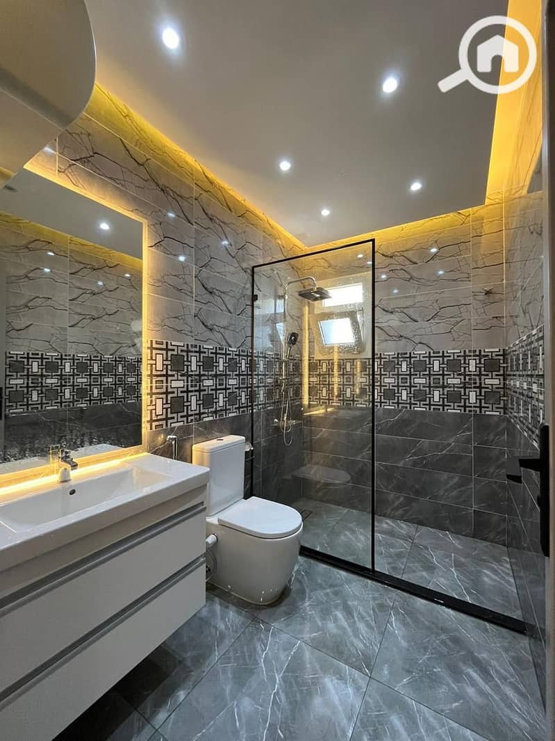 4 05a716ea-650e-4bed-ab52-e21b037f9491. jpeg