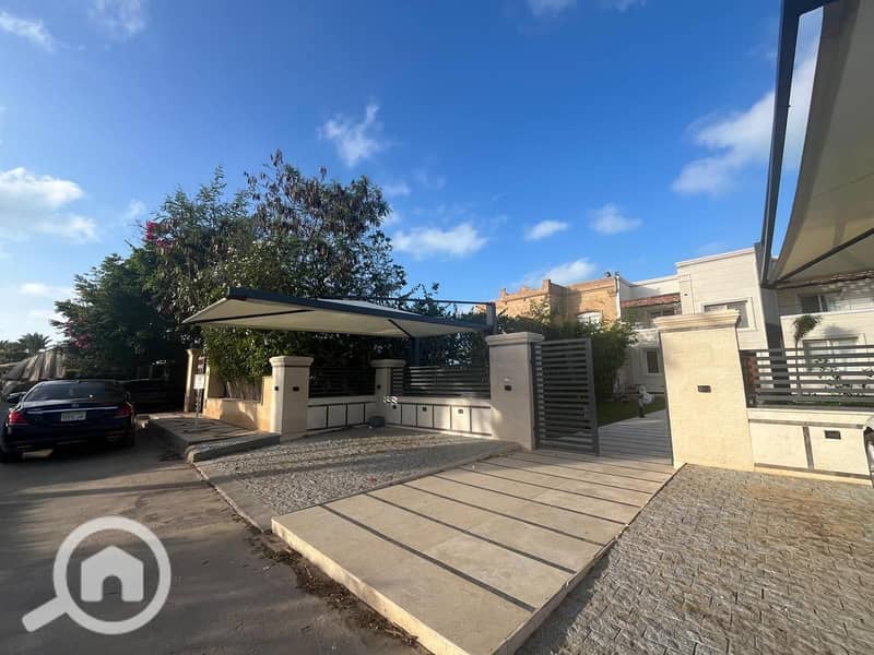 11 81892d84-a8af-4937-95af-04eb74b56b7c. jpeg