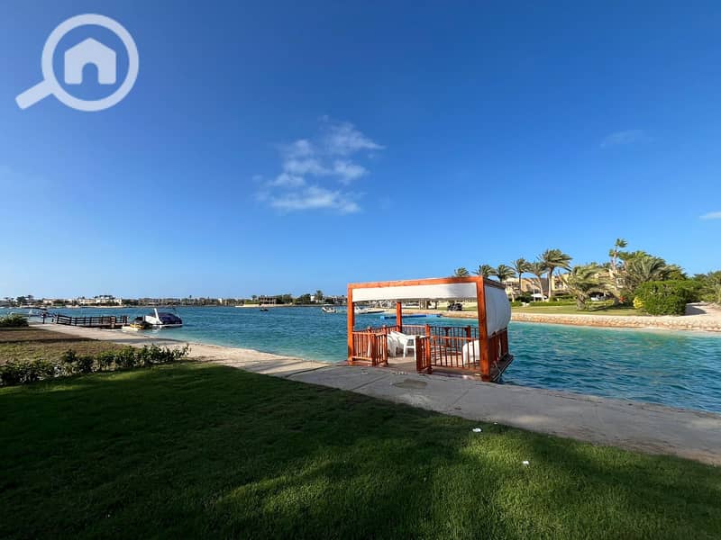 30 f0194b0e-989d-4fbe-a65b-372785f9ac76. jpeg