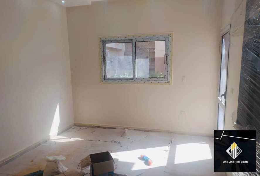 4 e7093c76-63e6-4324-b08a-8f59d3e96194. jpeg