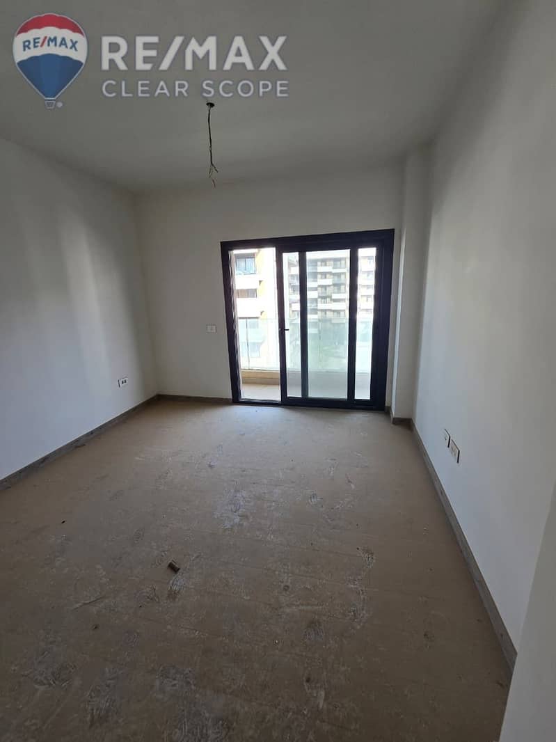 5 347c8c73-ecce-4027-aa85-76f84d6d7bc2. jpeg