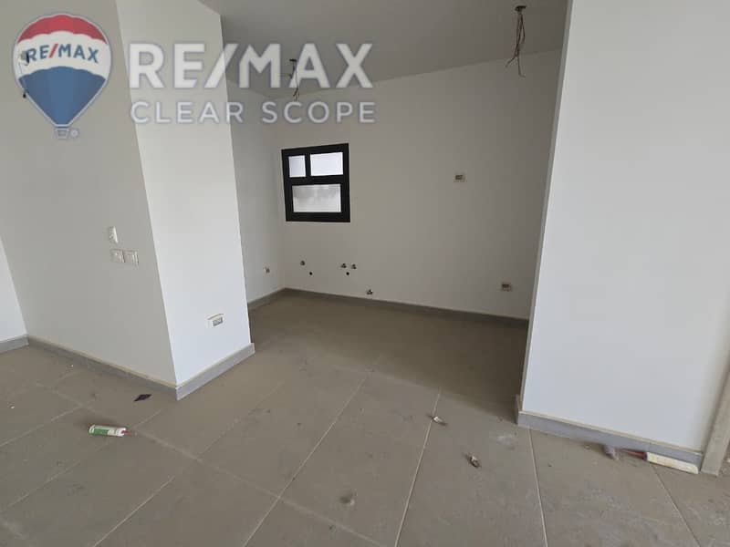 7 8205a6dd-7b71-44e8-ac13-7d8a055158b9. jpeg