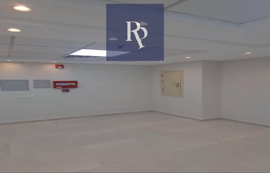 3 d341d0a9-aa21-4ad3-b0f7-42e1f6a4e4bf. jpeg