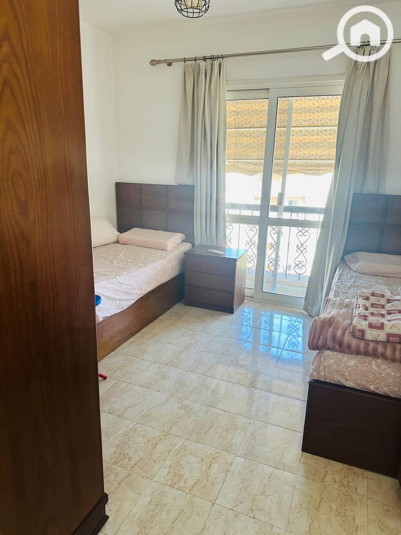 5 25b73f69-c275-41c0-9429-8b634535ecd0. jpeg