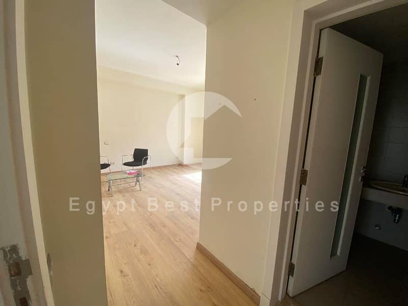 9 cfdbd4ff-0e55-4713-bb01-08cfa2c668c7. jpeg