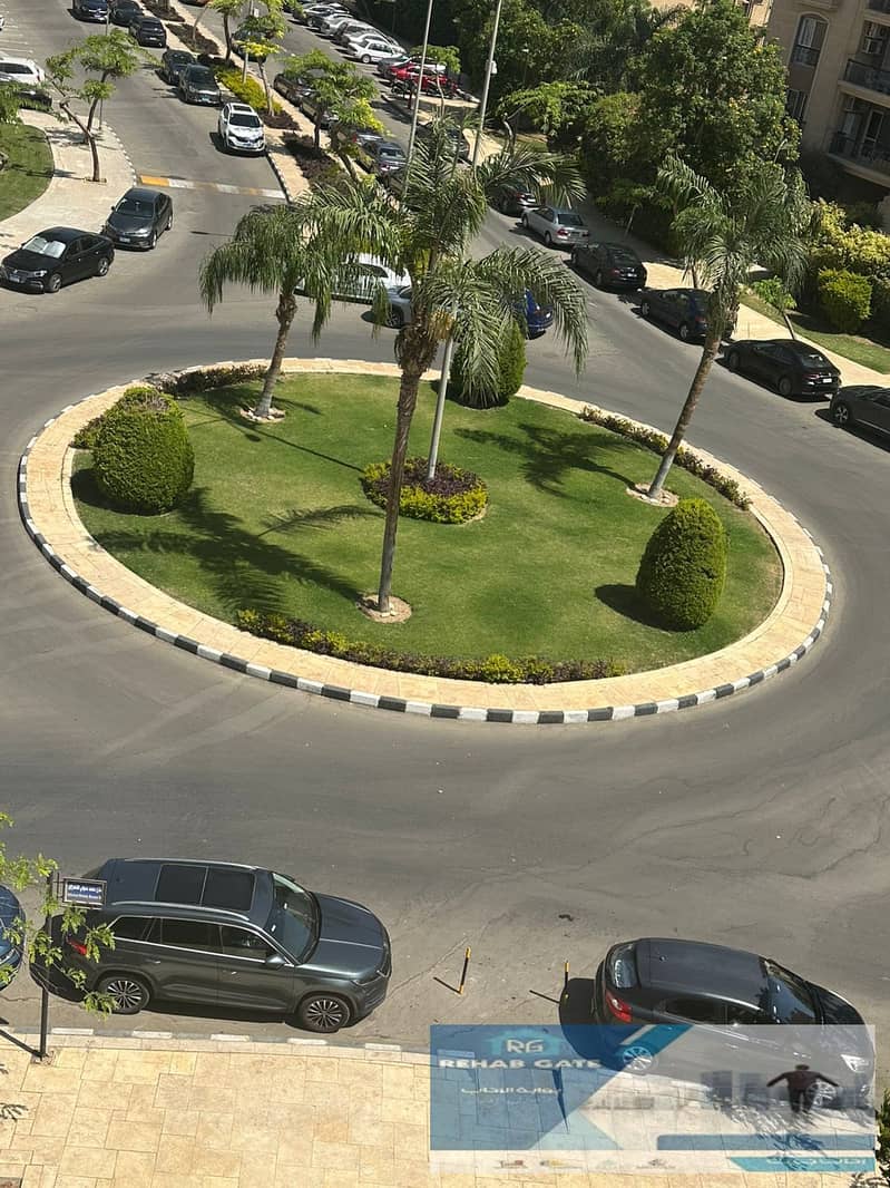 2 2b7b5519-852a-4522-afaf-422520d36977. jpg