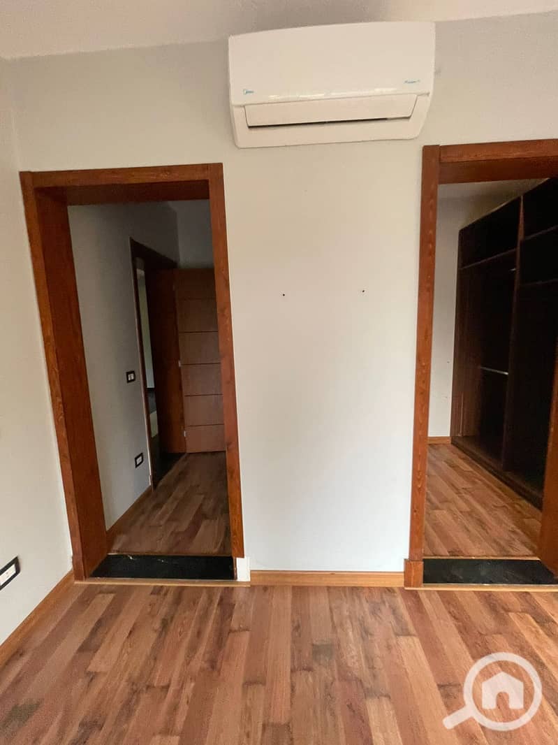 12 WhatsApp Image 2025-11-18 at 4.10. 45 PM. jpeg