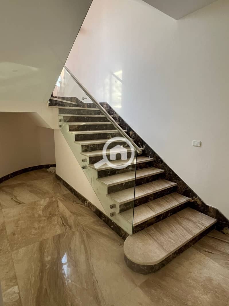 37 WhatsApp Image 2025-11-24 at 3.51. 42 PM (3). jpeg