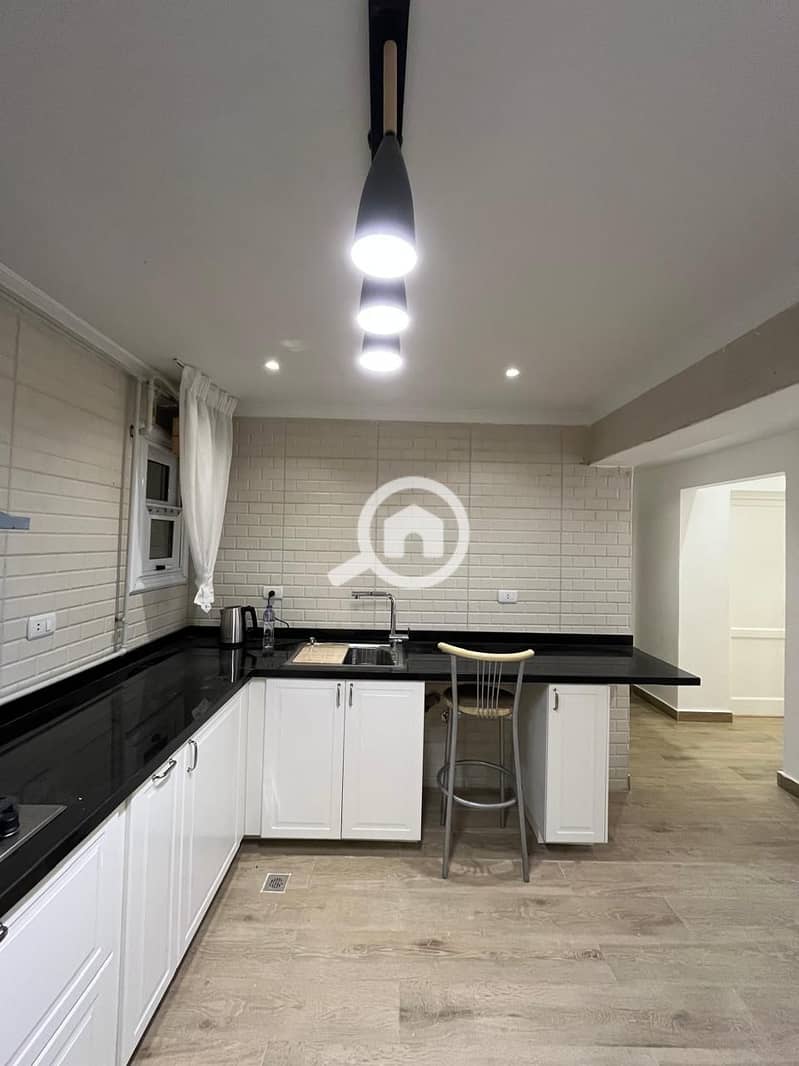 3 2935523d-8d89-48c3-9c33-1e83c6e21e10. jpeg