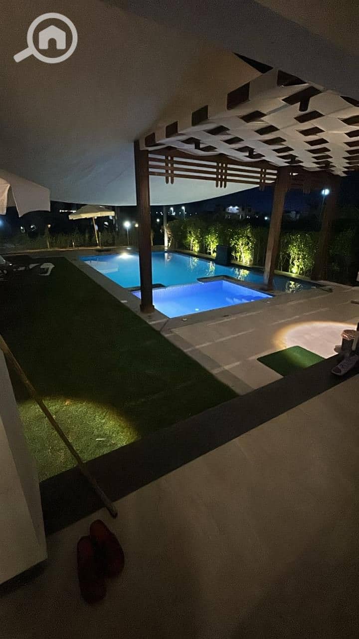 3067dbe7-f8a7-459c-bf03-fb20fdf0a4a2. jpeg