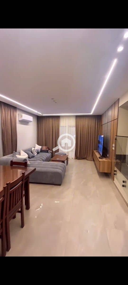 3 032e7c1b-face-4b1e-bbd6-085516ab093f. jpeg