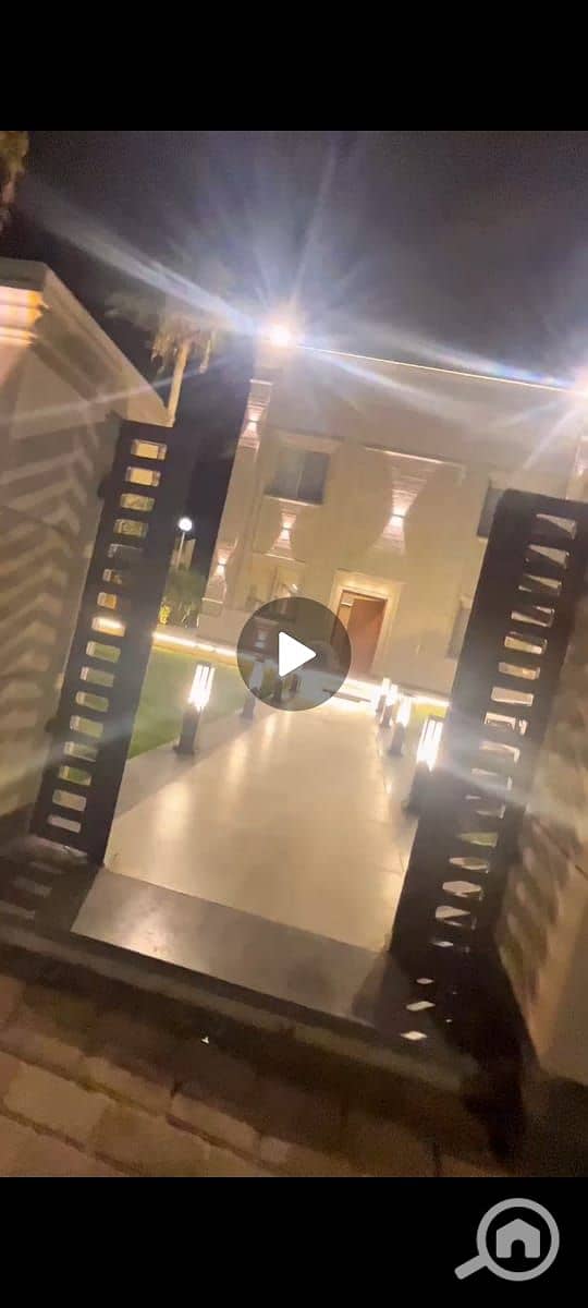 8 d2261516-af4b-4c80-8020-57d48edbb760. jpeg