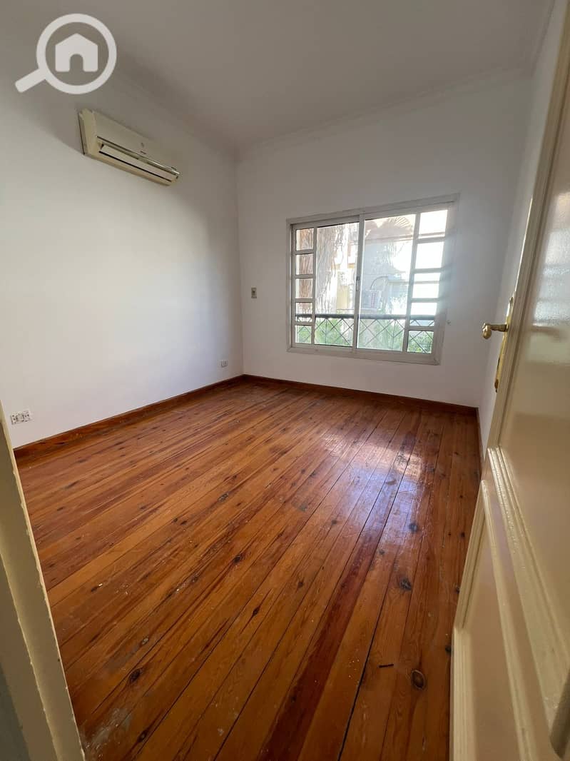 8 497d66a6-67b6-410b-b314-0e53478ef901. jpg