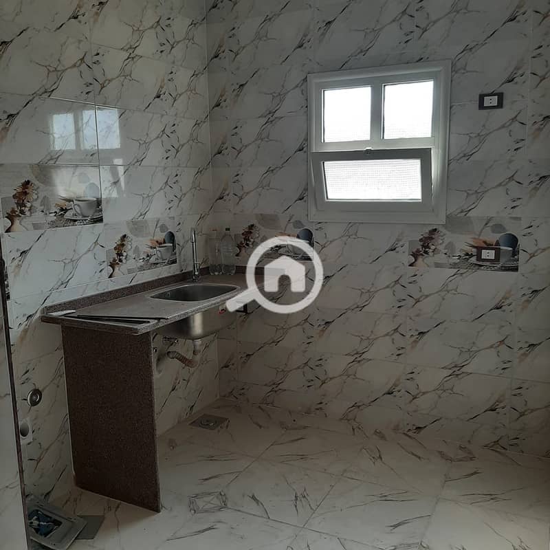 12 WhatsApp Image 2025-11-24 at 16.50. 51 (1). jpeg