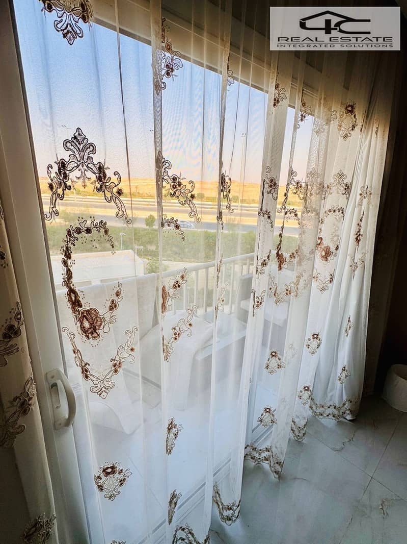 4 WhatsApp Image 2025-11-24 at 16.47. 04. jpeg