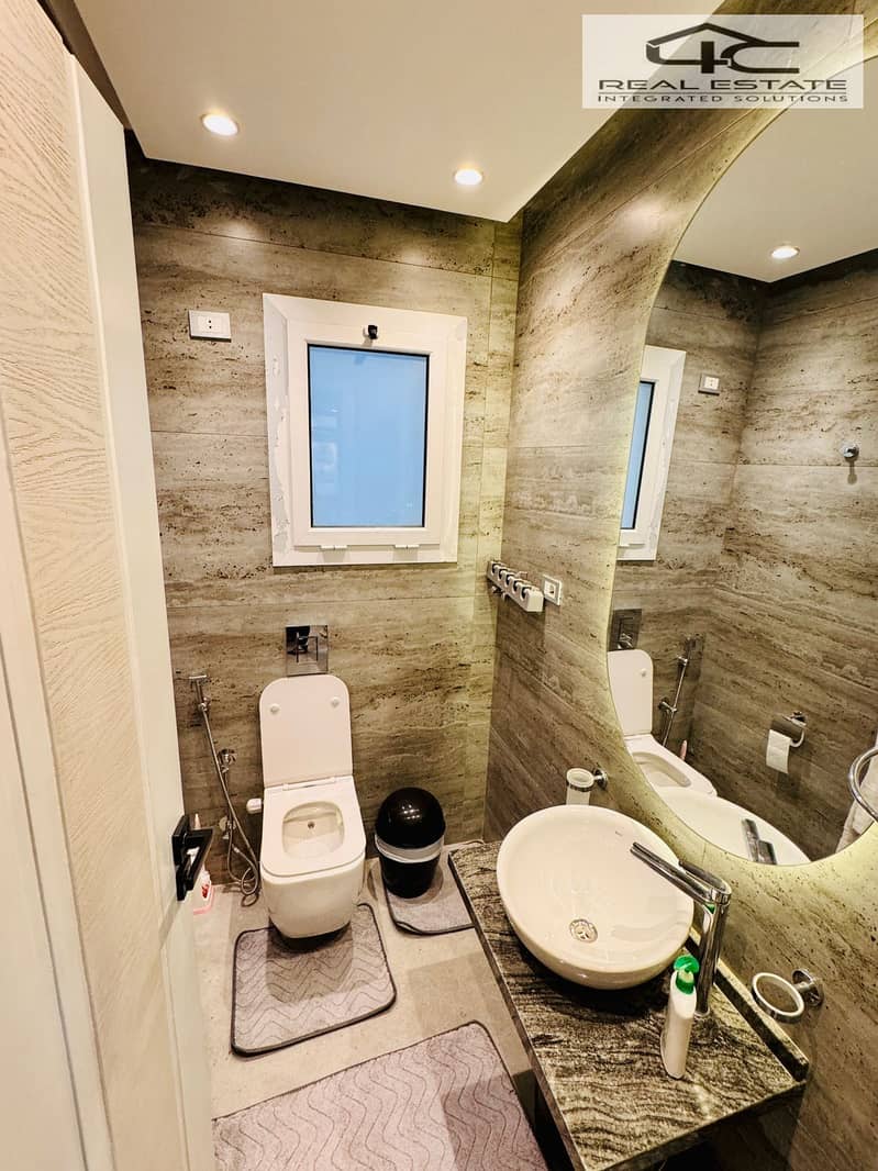 7 WhatsApp Image 2025-11-24 at 16.46. 45. jpeg