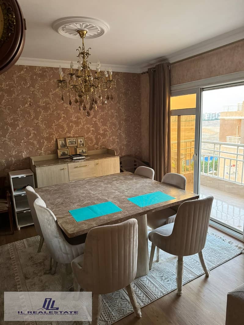 4 5c6956a0-755f-428f-b6a4-a411d3a7b4f6. jpg