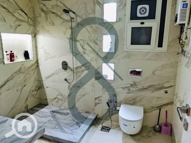 11 PHOTO-2025-11-24-16-14-00 3. jpeg