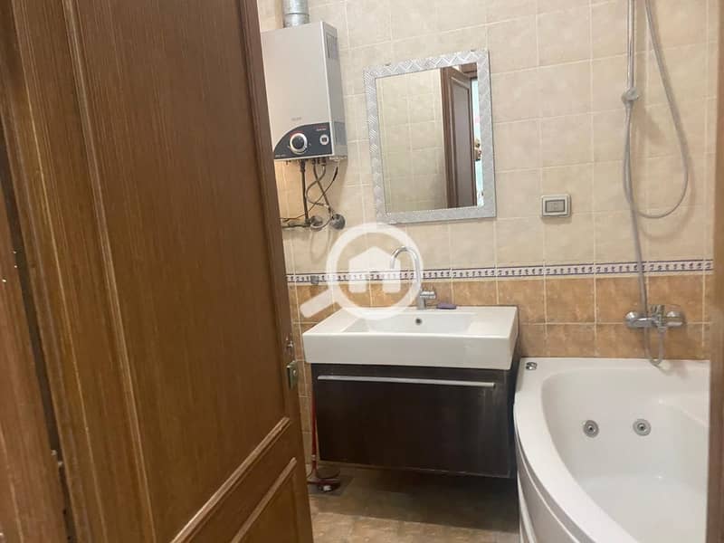 8 1f387f0a-d3d3-41ca-8866-cc52b9196cd7. jpeg