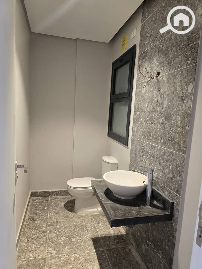 6 WhatsApp Image 2025-10-04 at 11.13. 19 AM. jpeg