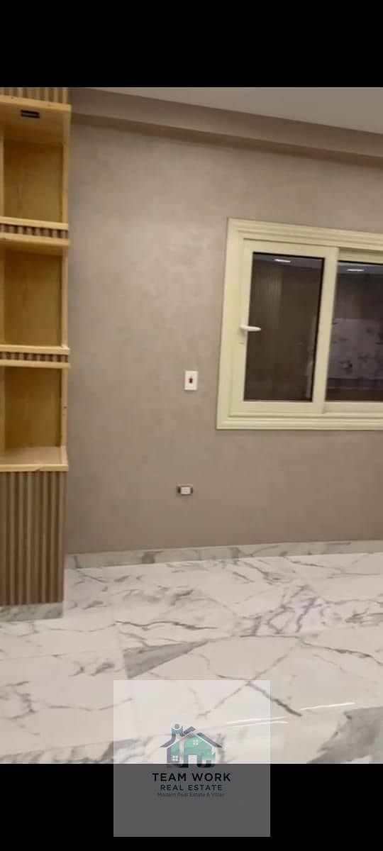 6 53f2e0bc-7d53-4247-a7a3-1e24194eacf6. jpg