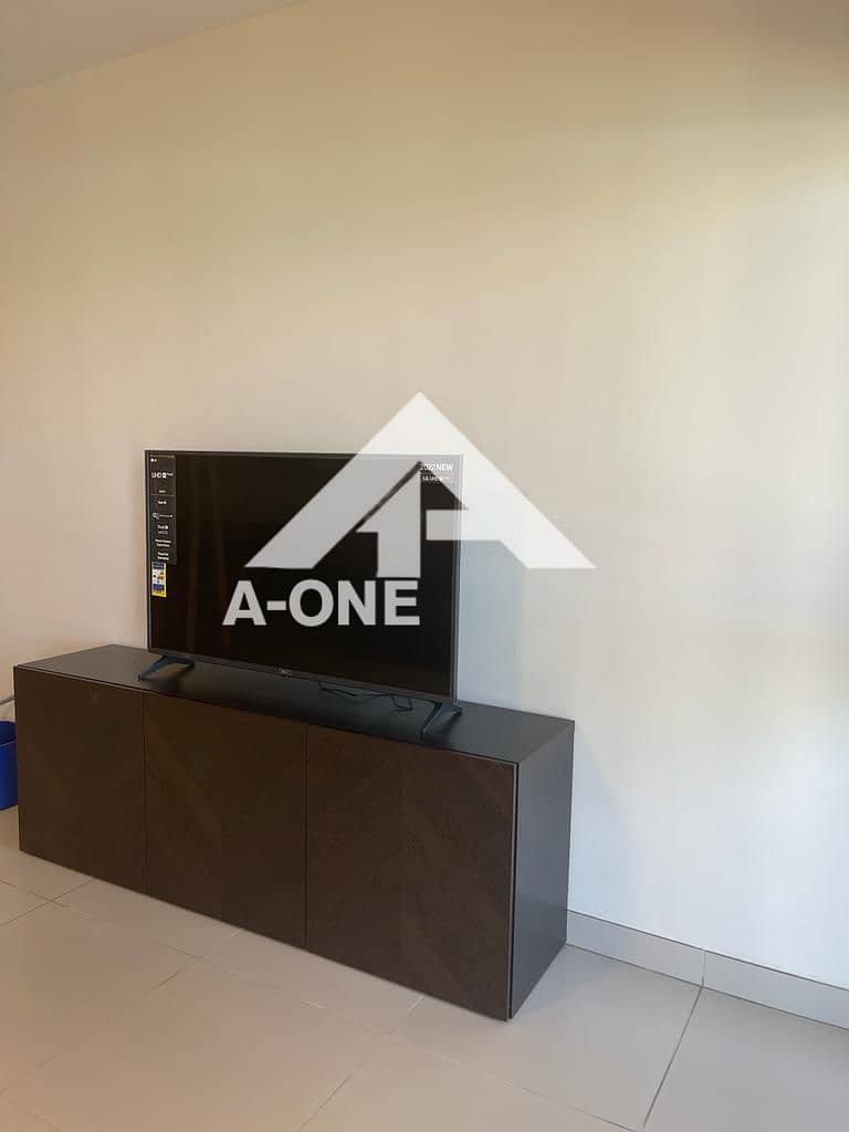 6 23014f7d-64fa-465e-b929-db30c825cc78. jpeg