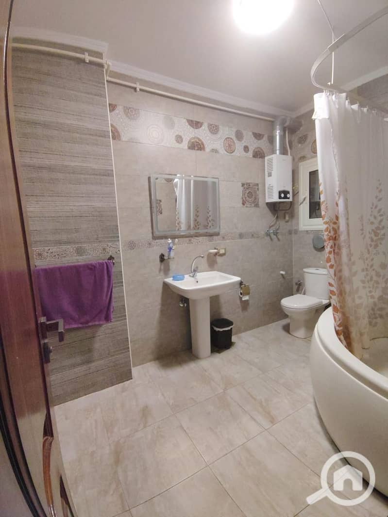 12 6c652ef8-da34-41d5-b1fb-dff04775c35d. jpeg