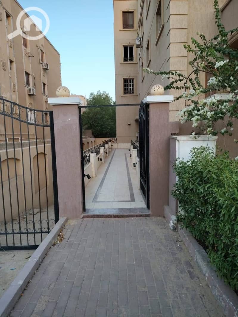 18 281086ae-bb56-40ac-acdb-aee1d31c2f92. jpeg