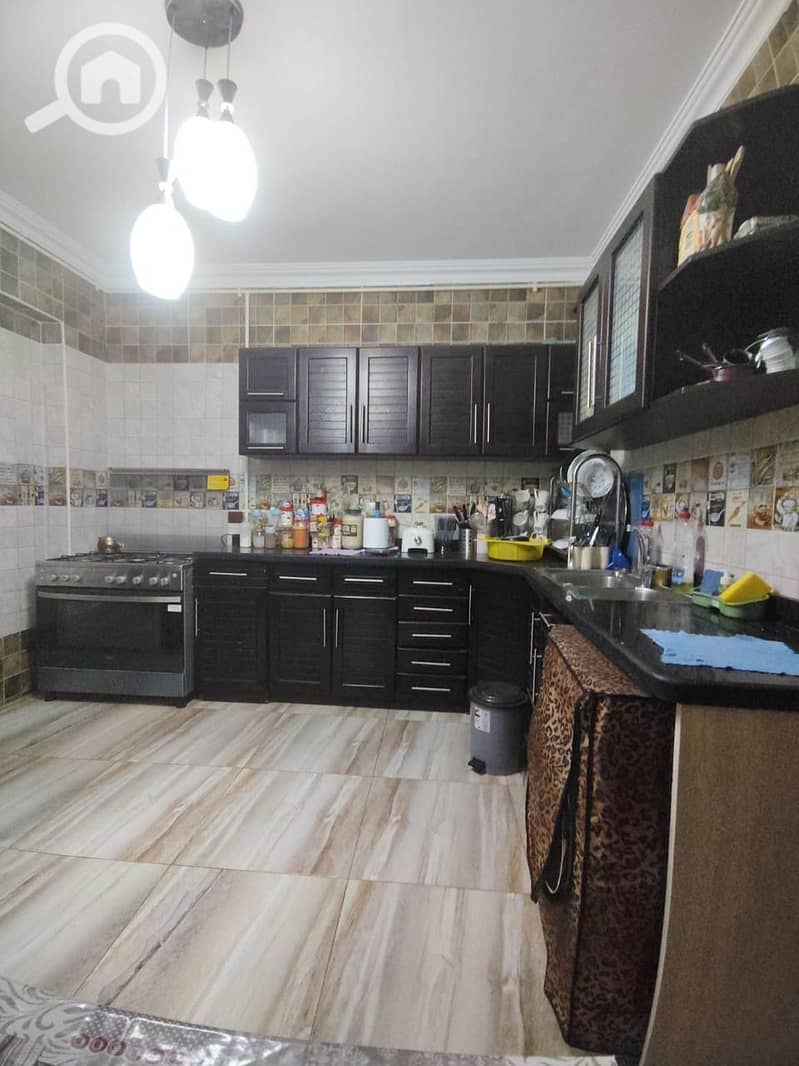 20 be5acc22-9b9e-47dd-a4b8-1c169d2c5653. jpeg