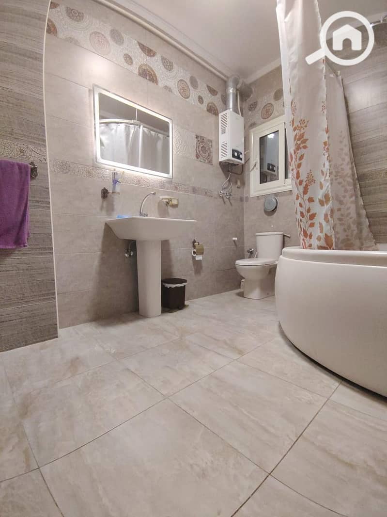 26 16421b58-6ec5-48c0-804d-34b23aad8fa0. jpeg