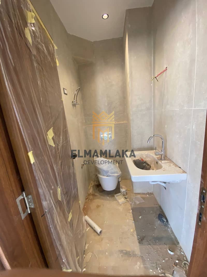 12 WhatsApp Image 2025-11-24 at 4.22. 36 PM (1). jpeg