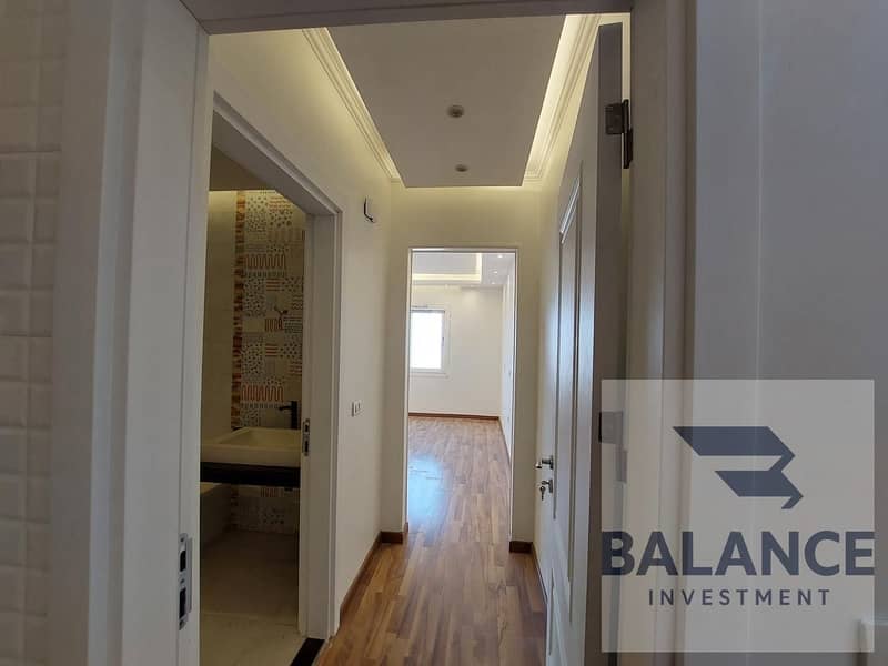 2 8fac883b-e4bb-4f1f-a732-aed4f977b225. jpg