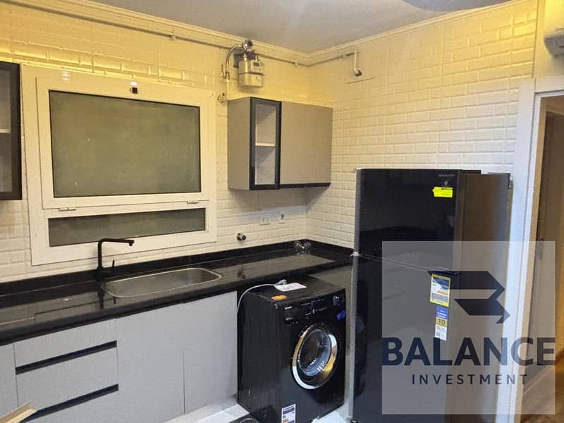 10 a695f01d-f64c-4c00-8491-404e3bee34e5. jpg