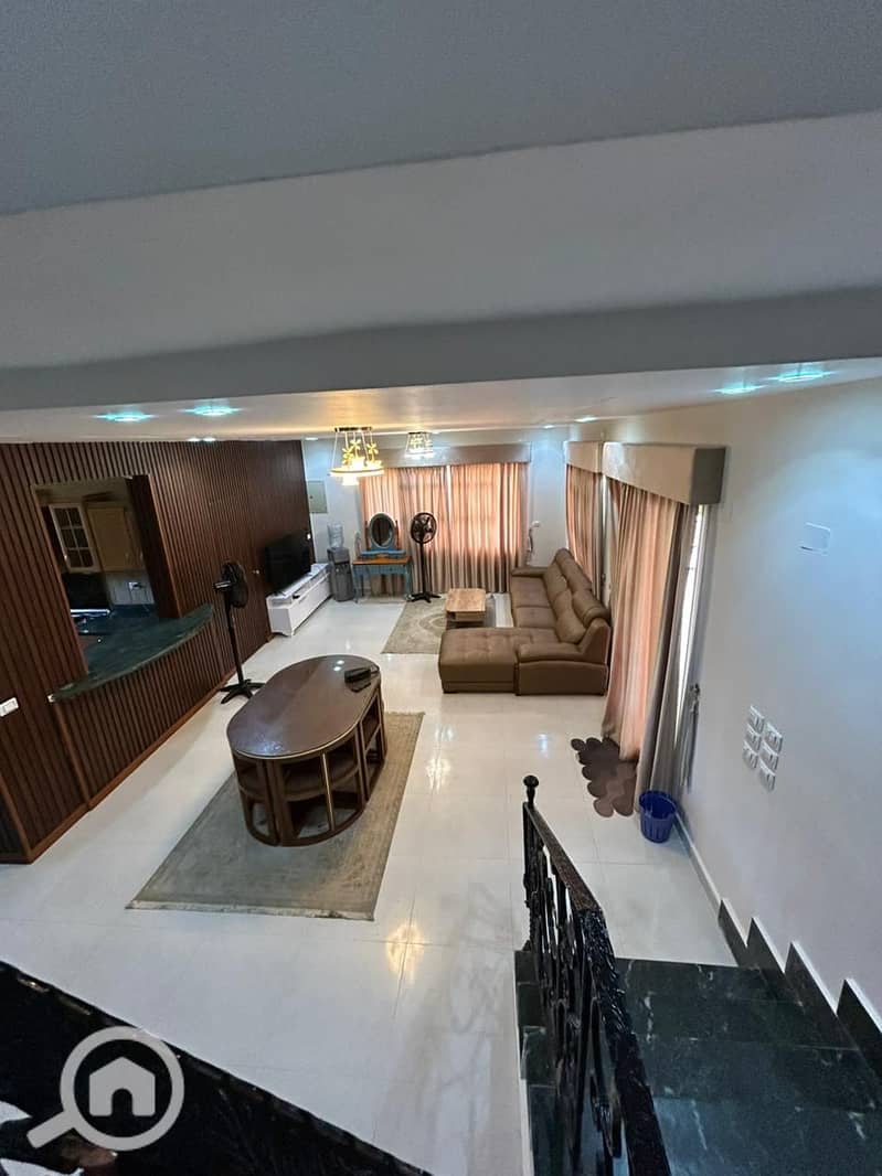 10 52c2431b-50f0-401b-965d-2ae73952187f. jpeg