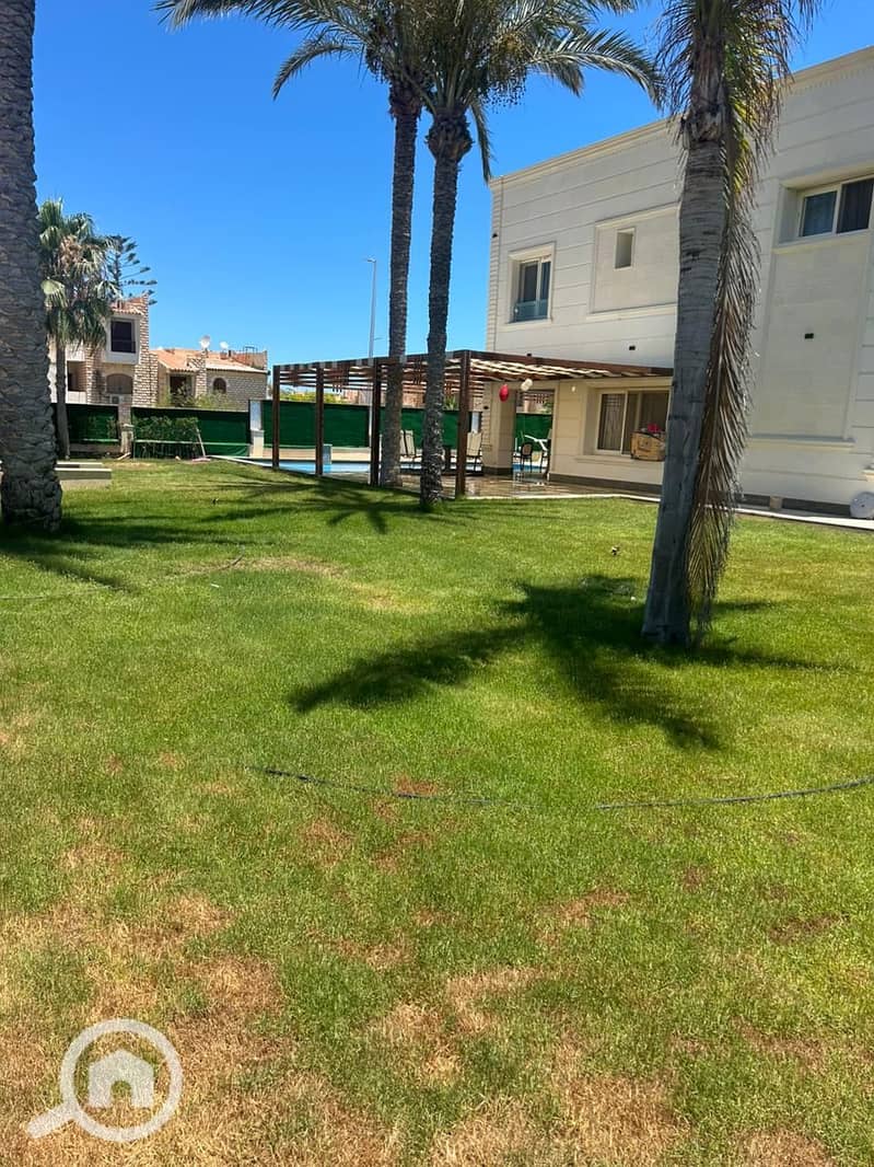 25 f518bf12-25a0-4a73-acb9-dcdb1896906c. jpeg