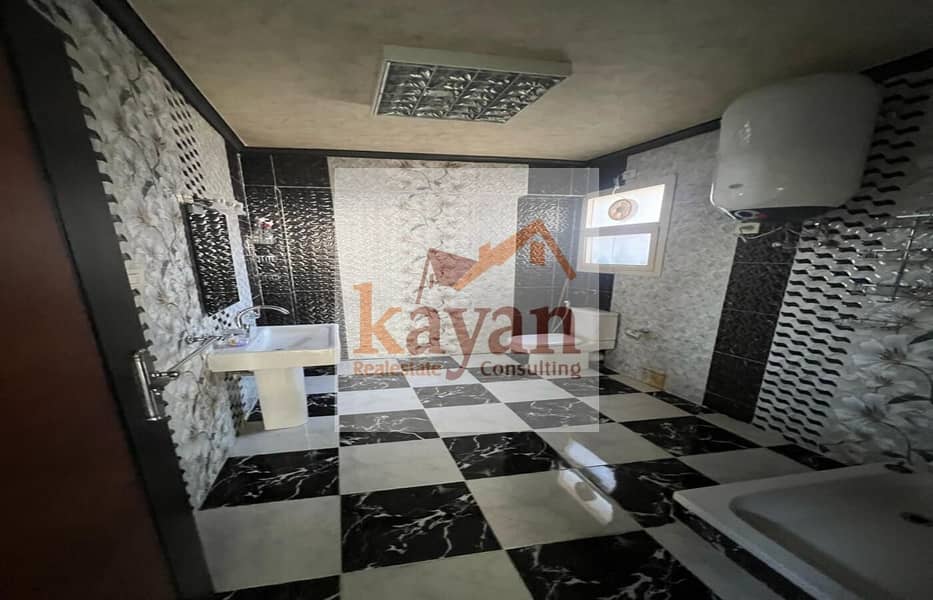 18 b4fcf383-4240-49e6-bc53-881cf663b87c. jpg