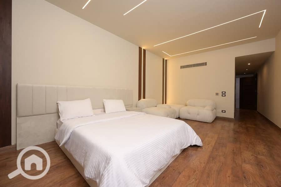 10 IMG-20251124-WA0070. jpg