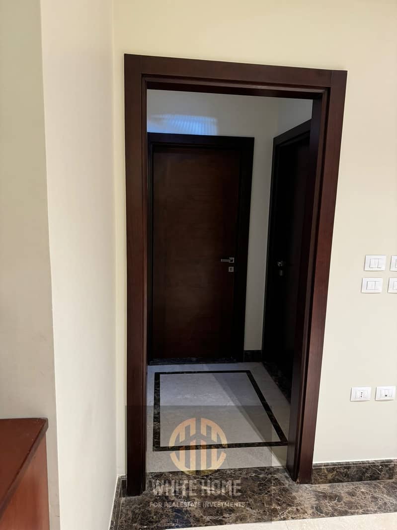 14 27a582b8-2e6e-485f-ac96-14fb7c566843. jpeg