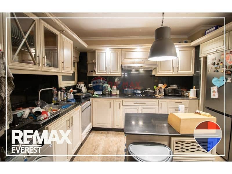 8 366b3158-8d8f-439c-9b30-5d1275d99d26. jfif. jpg