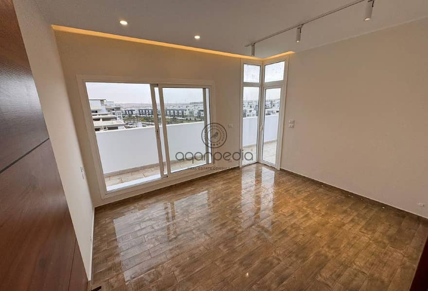 8 791e21d7-a081-4ba9-9de1-e7302fc6de64. jpg