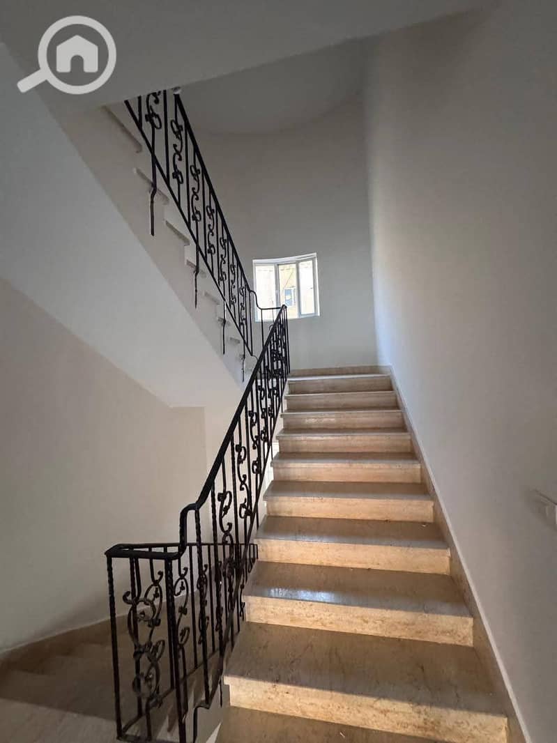 7 9f614c17-bccd-4bba-98df-594a3ac00796. jpeg