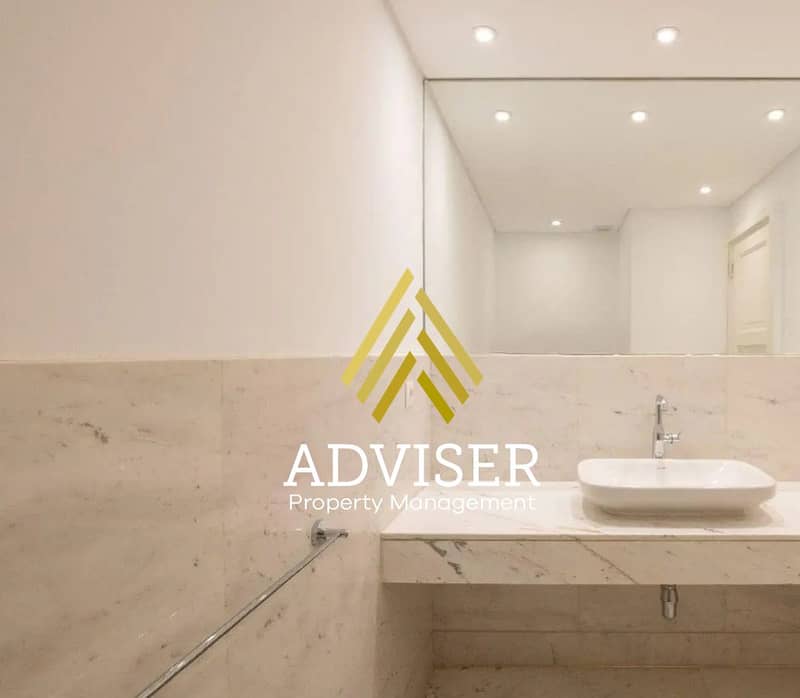 9 8218221-dd78co. jpg