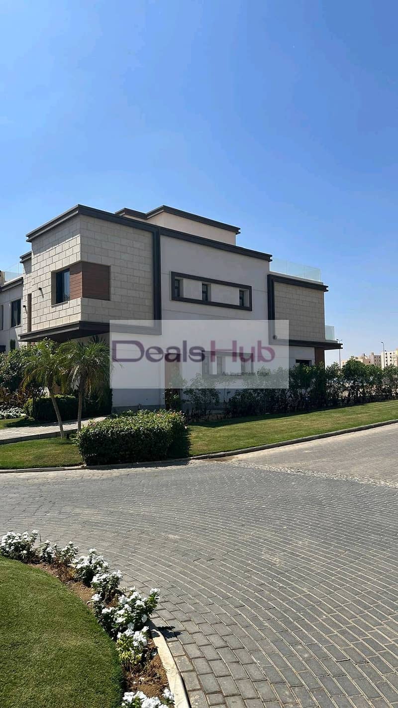 8 514039835_24012655268398653_6273765443534541921_n. jpg